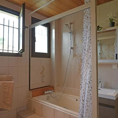 Spacious Retreat In Villa