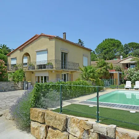 Spacious Retreat In Carcassone