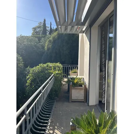 Apartmán Apartment With Panoramic View, Swimming Pool And Spa